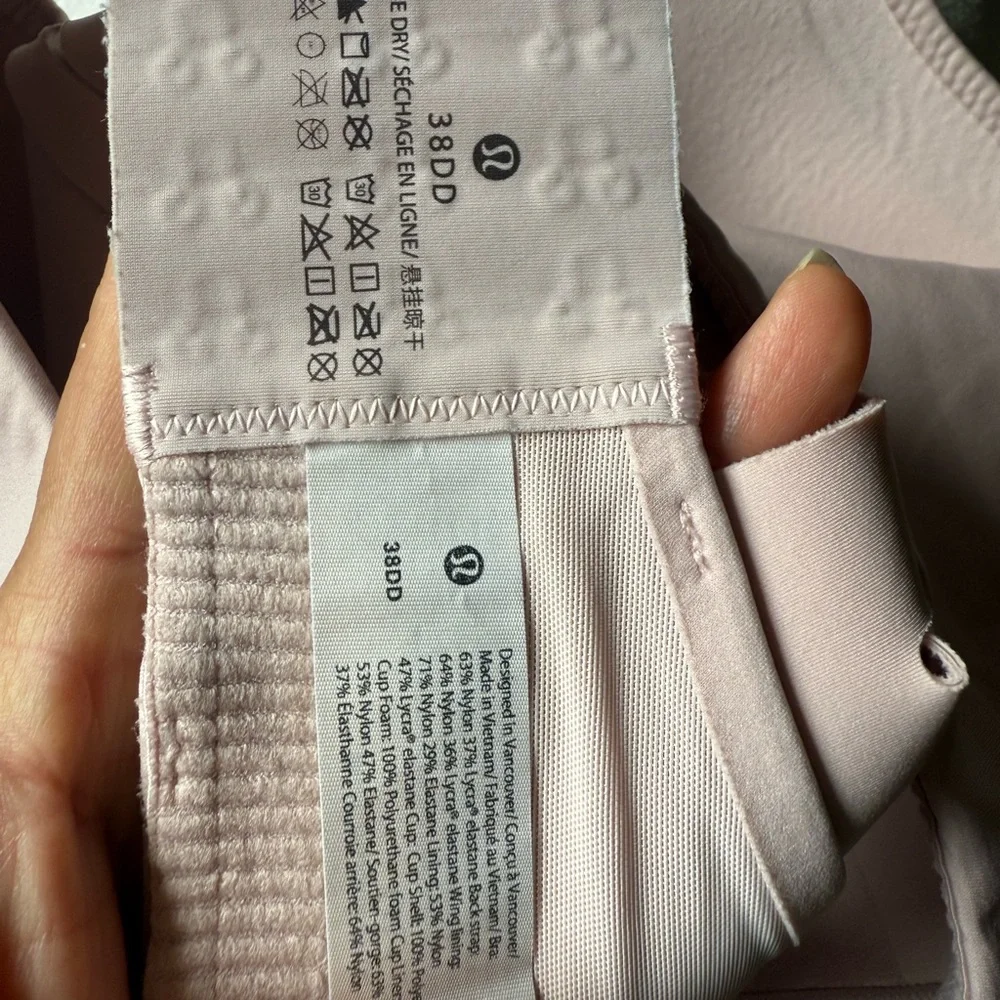 Lululemon Athletica Light Pink Sports Bra - Picture 4 of 4